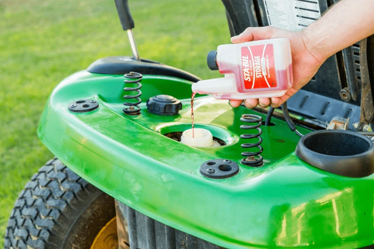 Sta-Bil Storage Fuel Stabilizer, 32oz. 5 Sta-Bil Storage Fuel Stabilizer, 32oz. - Image 3