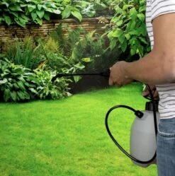 Spectracide Triazicide Insect Killer Liquid Concentrate, 40 Oz 7 Spectracide Triazicide Insect Killer Liquid Concentrate, 40 Oz -Stihl Supplies Store concentrate 2