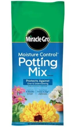 Miracle-Gro Moisture Control Potting Mix, 2 Cu Ft